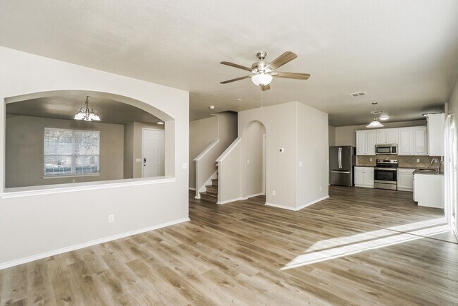 Photo - 11118 Geneva Ford