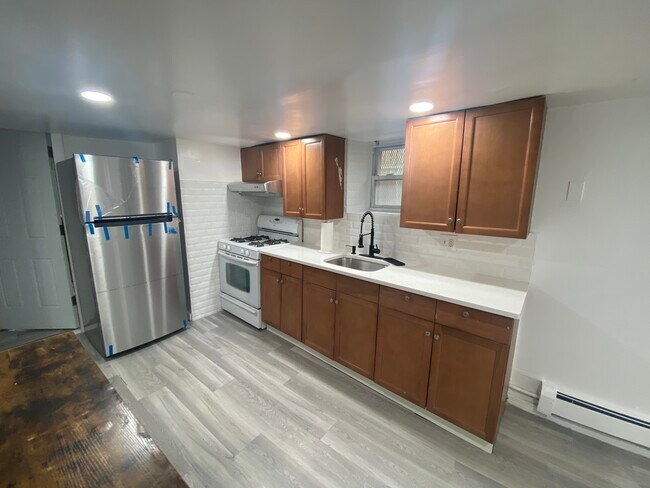 Photo - 1108 Paterson Plank Rd Unit B