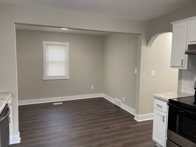 Photo - 1878 Sequoia St