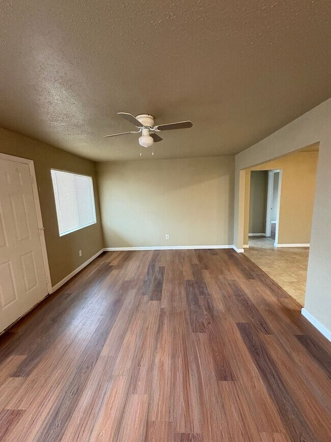 Photo - 4130 Unit 1819