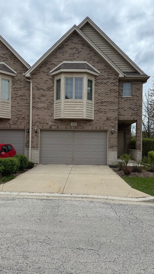 Photo - 1521 Stonegate Manor