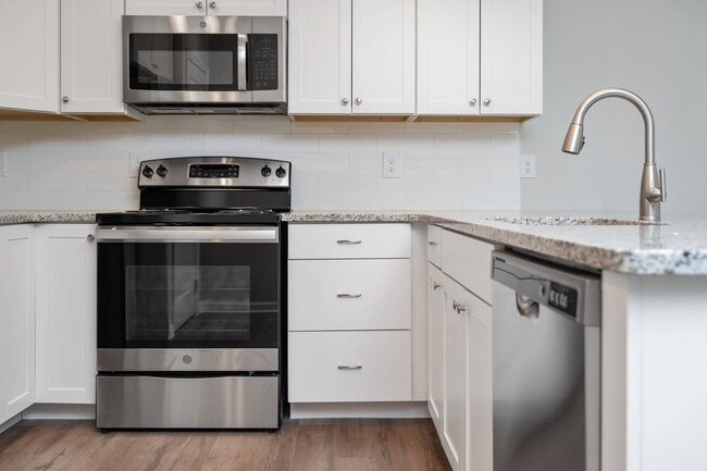 Photo - 2740 Village Dr