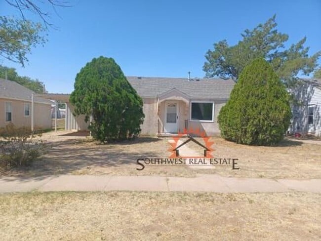 Building Photo - Charming 2 bedroom 1 bathroom home