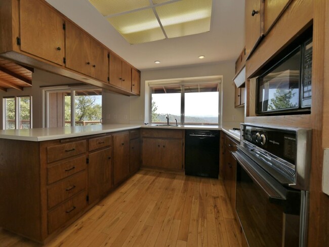 11108 Clinton Bar Rd