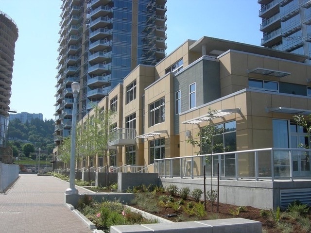 Building Photo - 3570 S River Pky Unit 313