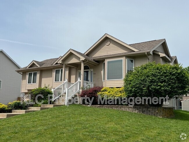 Building Photo - 918 SE Judy Dr Rental