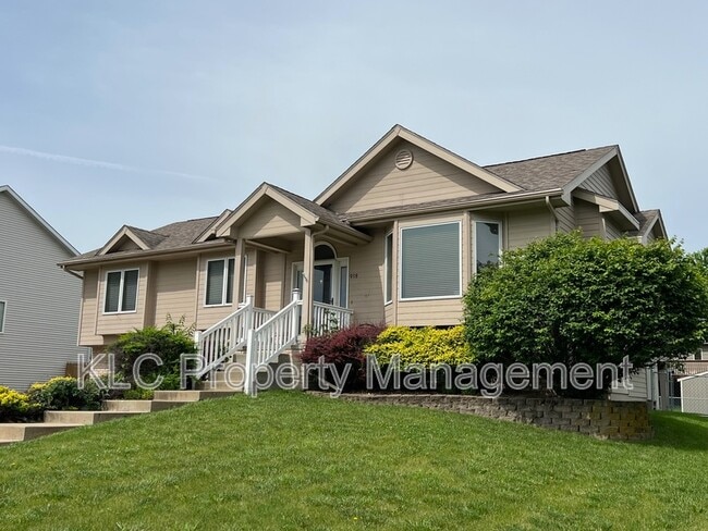 Photo - 918 SE Judy Dr House