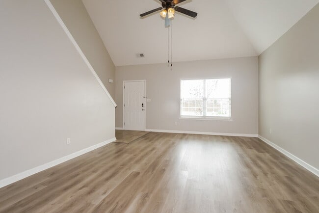 Photo - 7957 Gardendale Dr