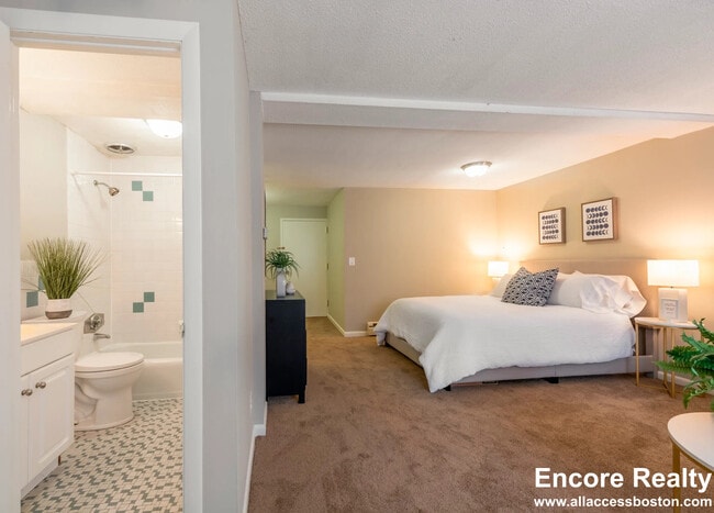 Photo - 375 Harvard St Unidad 2