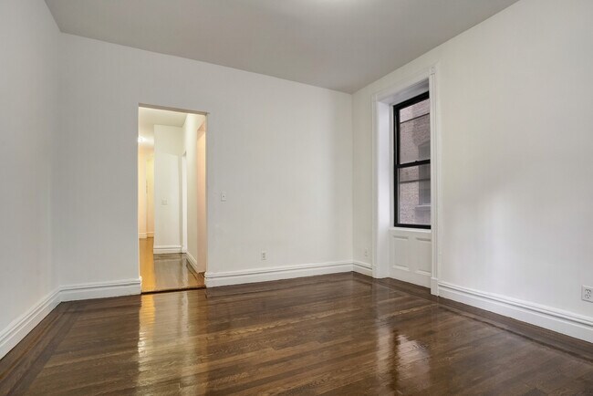 Photo - 26 E 91st St Unit Ev4C