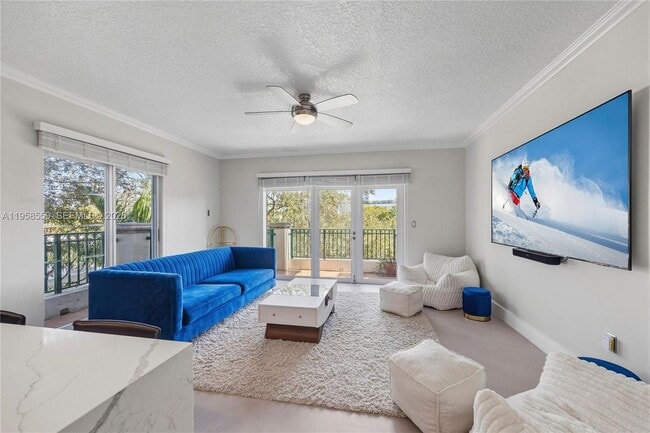 Photo - 300 Euclid Ave