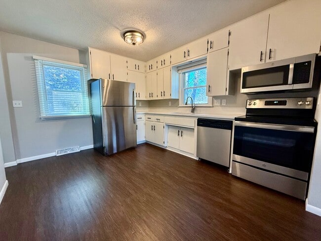 Photo - 2808 W 9th St