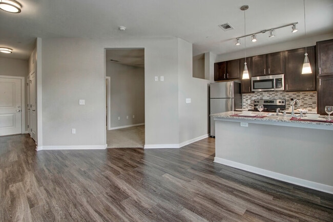 Photo - Note 16 Apartments