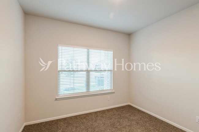 Photo - 9708 Olanta Trl