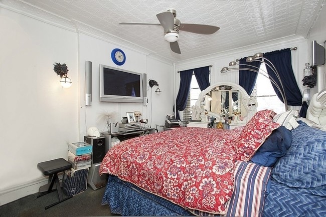 Photo - 409 E 115th St