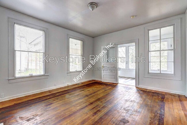 Photo - 1282 Baker Dr