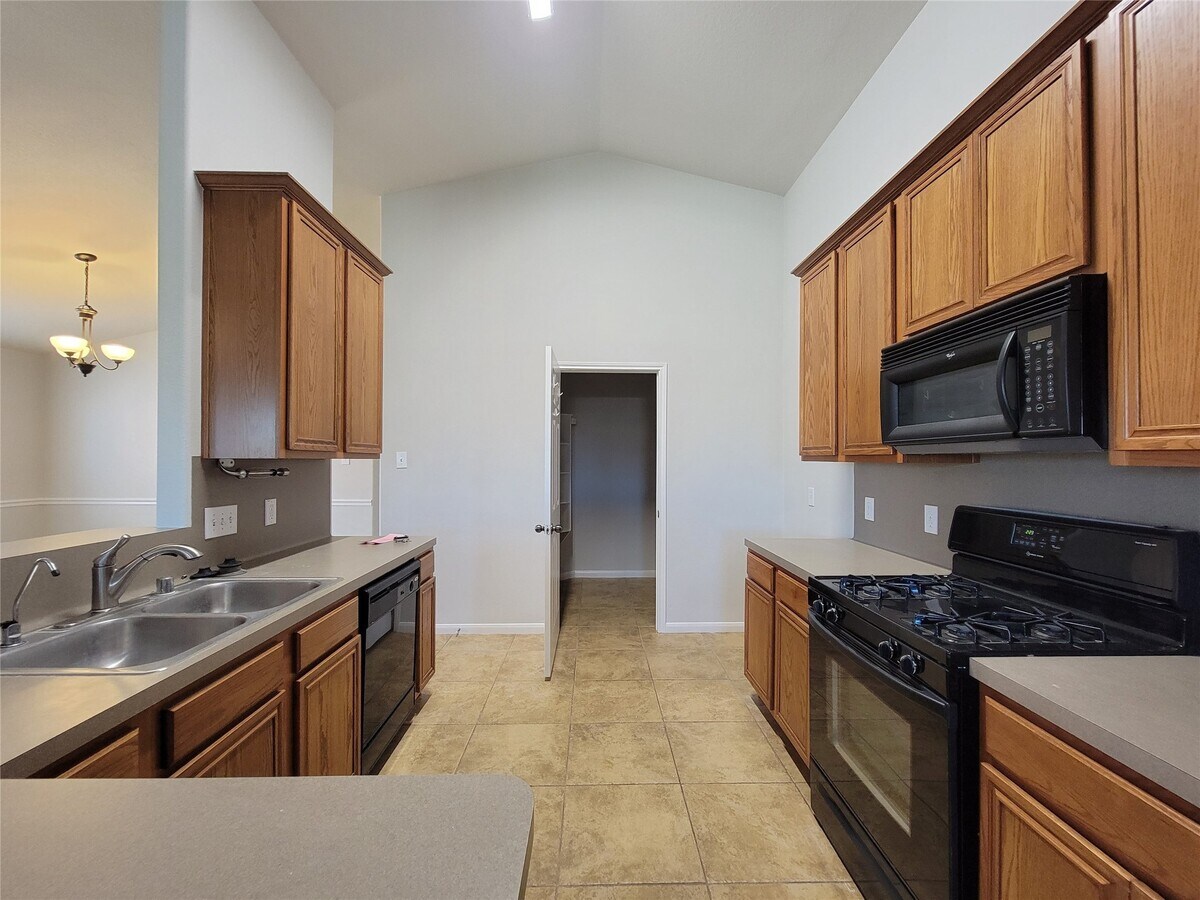 Photo - 2723 Wild Oak Park Dr
