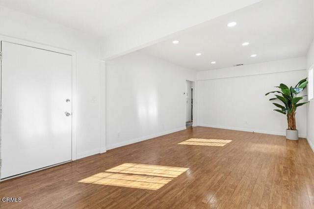 Photo - 1020 Cerritos Ave