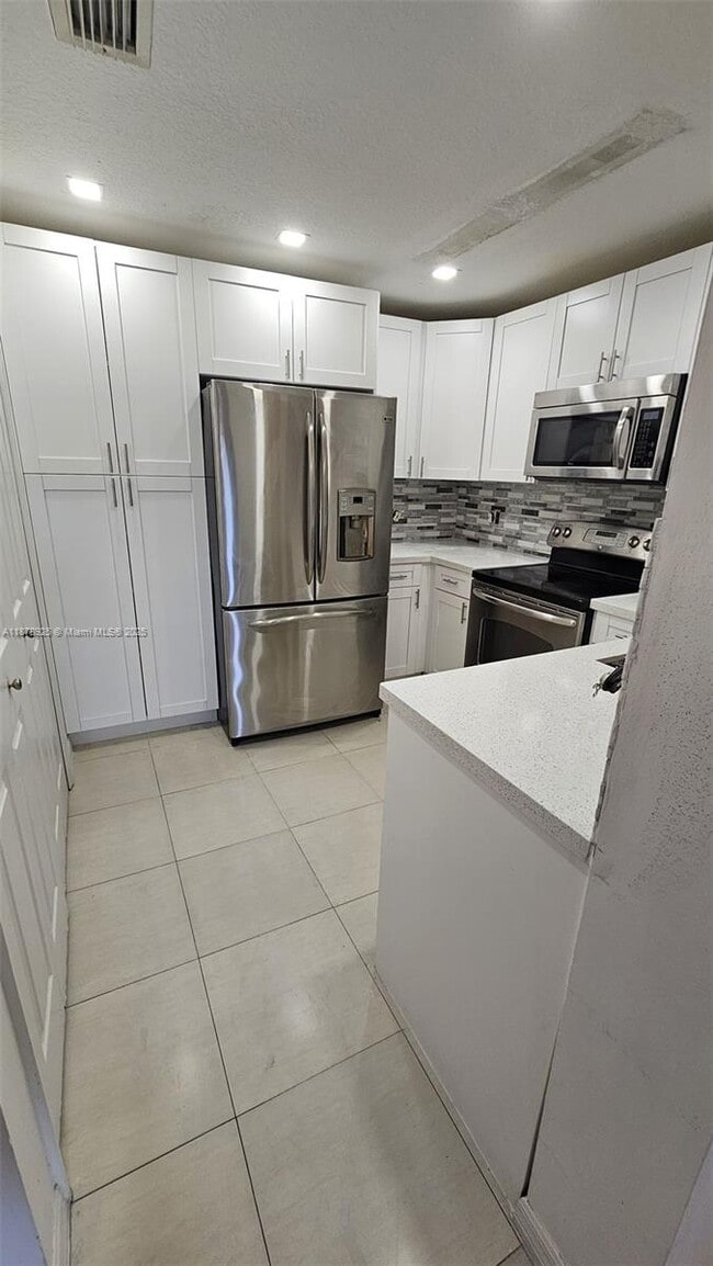 Photo - 6202 NW 115th Pl