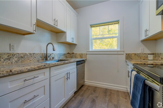 Photo - 127-135 Almond St Unit 127-5