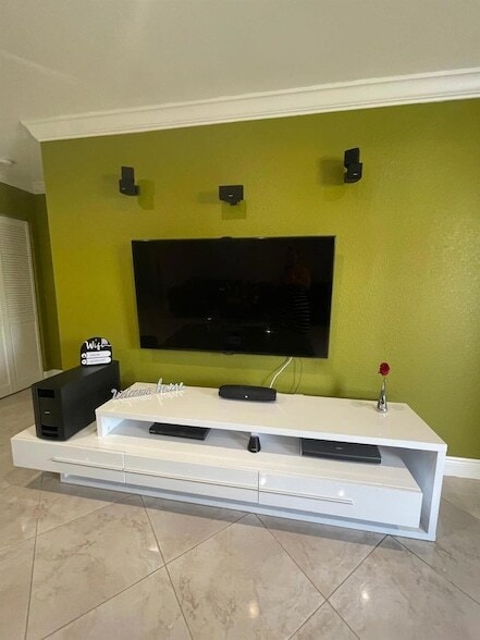 Photo - 584 Vossler Ave House