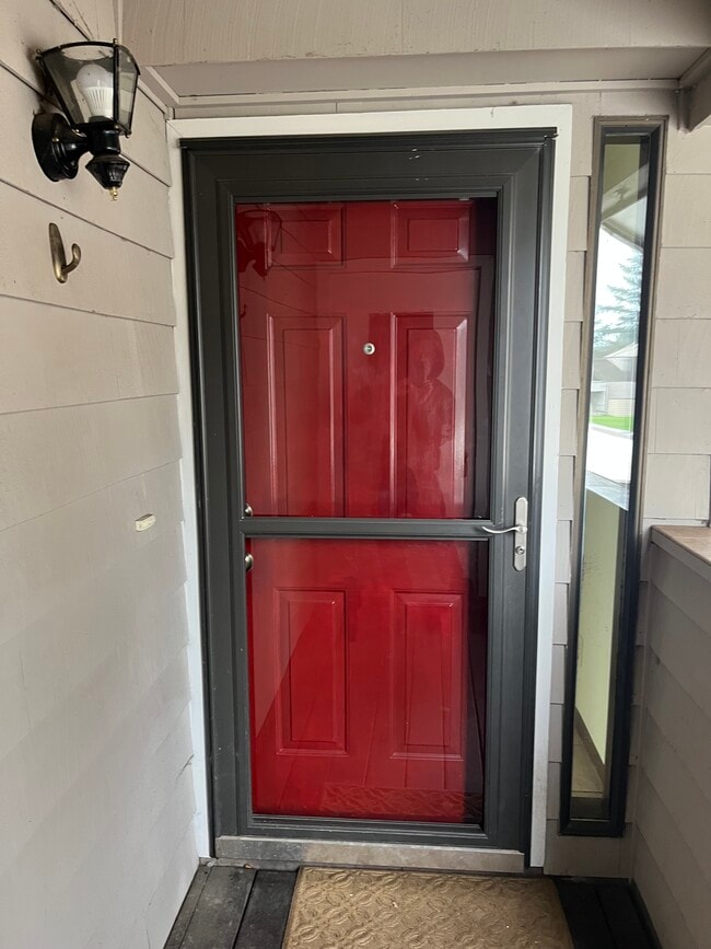 Front door - 7511 N Edgewater Ave Unit 7511