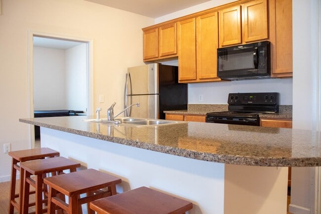 Photo - 606 E Stoughton