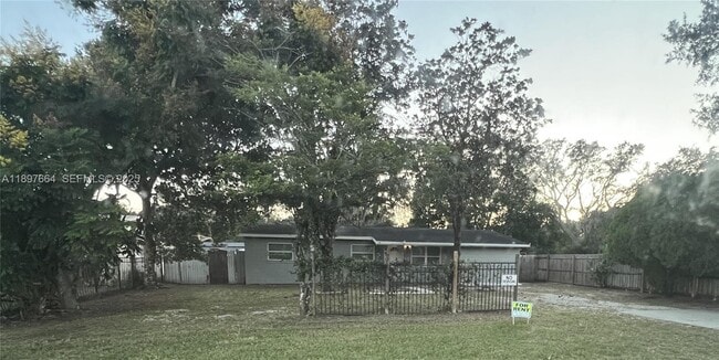 Building Photo - 6632 Edgewater Dr