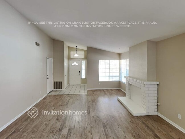 Photo - 27736 Doreen Dr