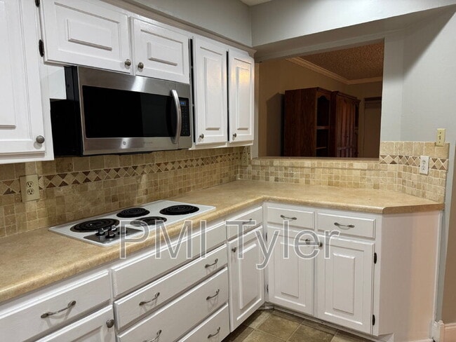 Photo - 1005 Towne Lake Dr