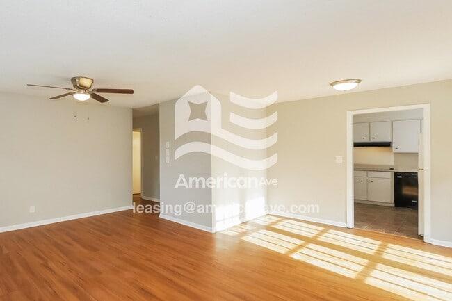 Photo - 413 William Dr