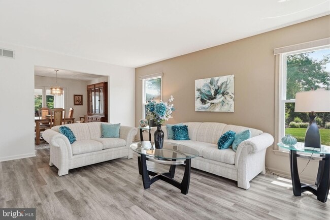 Photo - 9 Hibiscus Pl