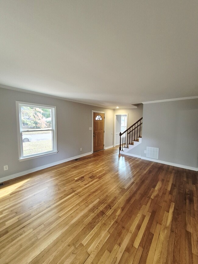 Photo - 97 Waterview Dr