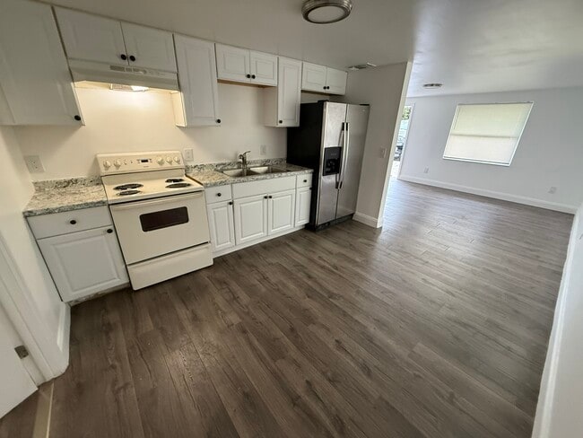 Building Photo - 1015 58th Avenue Dr E Unit 1015
