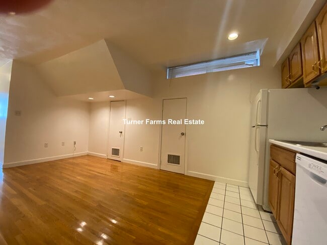 Photo - 23 Snow Hill St Unit 10