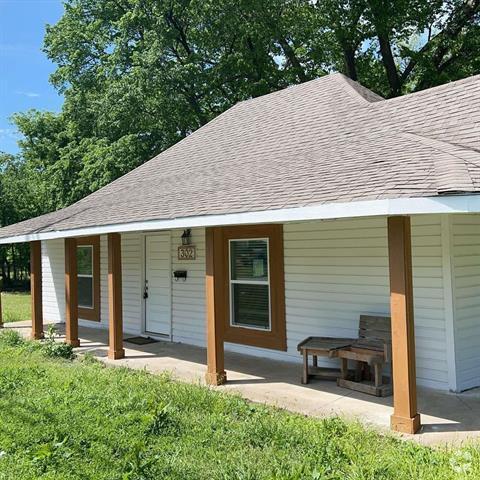 Building Photo - 302 S Rusk St Rental