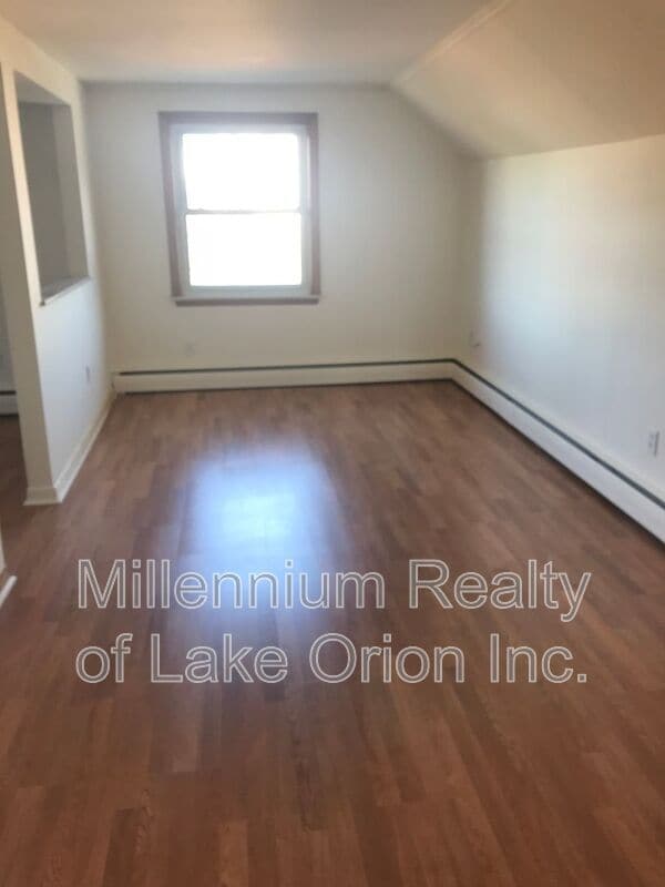 Photo - 22031 Lester St Unit #2