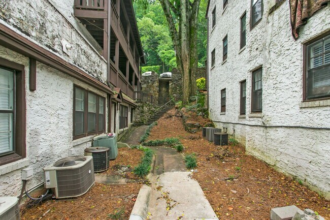 Photo - Manor Village