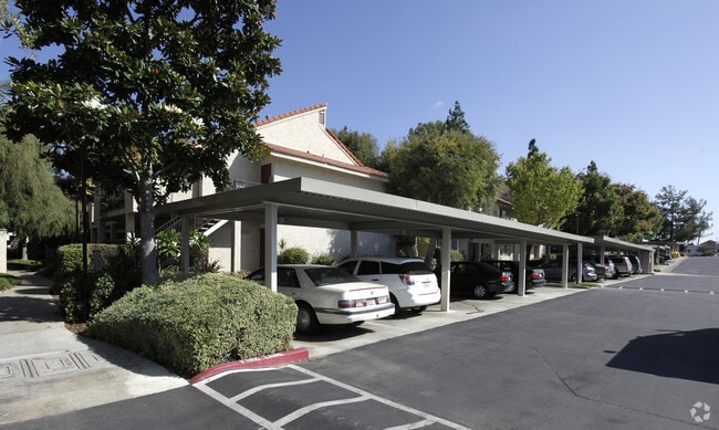 Photo - Imperial Villas Apartments