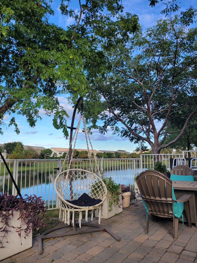 Photo - 5035 Eucalyptus Dr