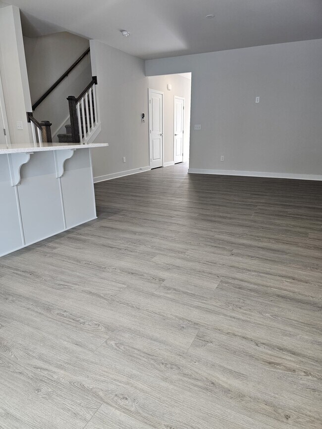 Photo - 209 Lograto Ln