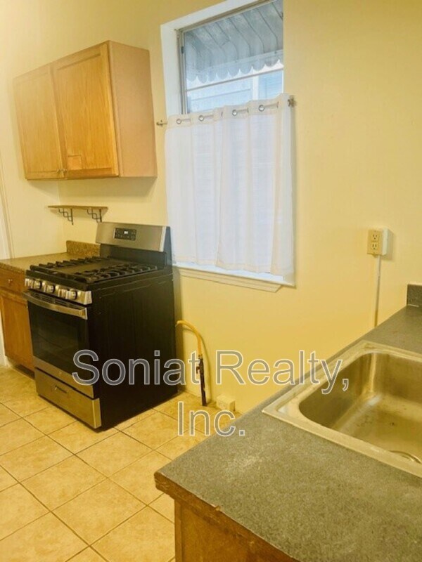 Photo - 8413 Cohn St