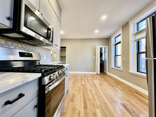 1914 Beacon St Unit 2