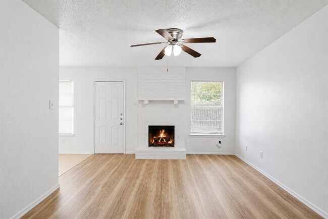 Photo - 2412 Burleson Ct