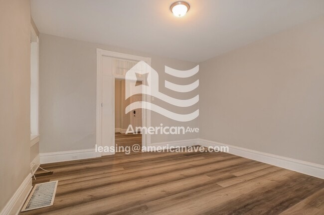 Photo - 3455 Itaska St