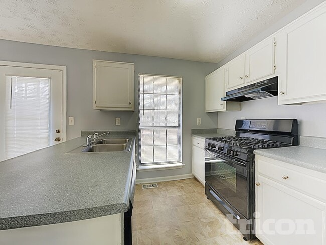 Photo - 2637 Cimmaron Trail