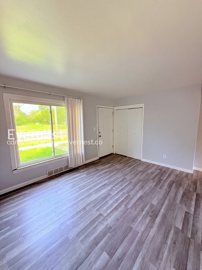 15378 Meyers Rd