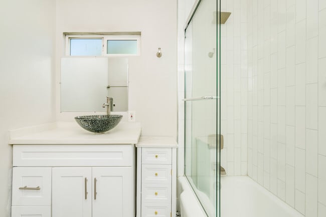 Photo - 6714 Amigo Ave