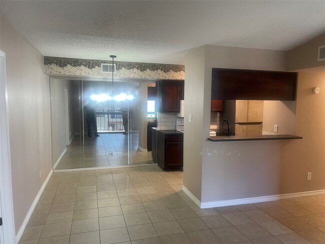 Photo - 17331 Red Oak Dr Unit 48