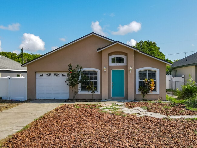 Building Photo - 1115 Naples Dr Rental